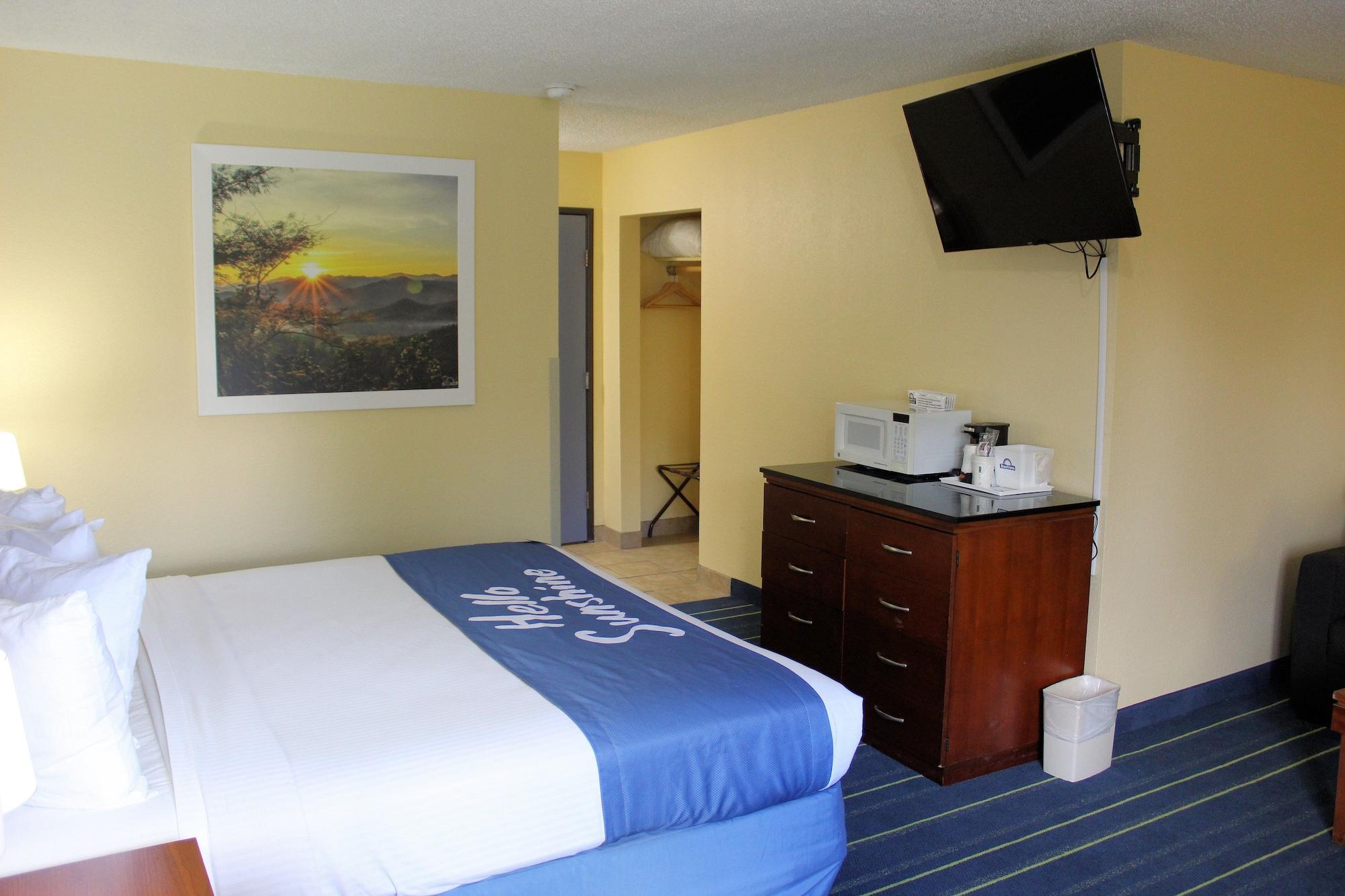 Days Inn & Suites By Wyndham Gunnison Exterior photo