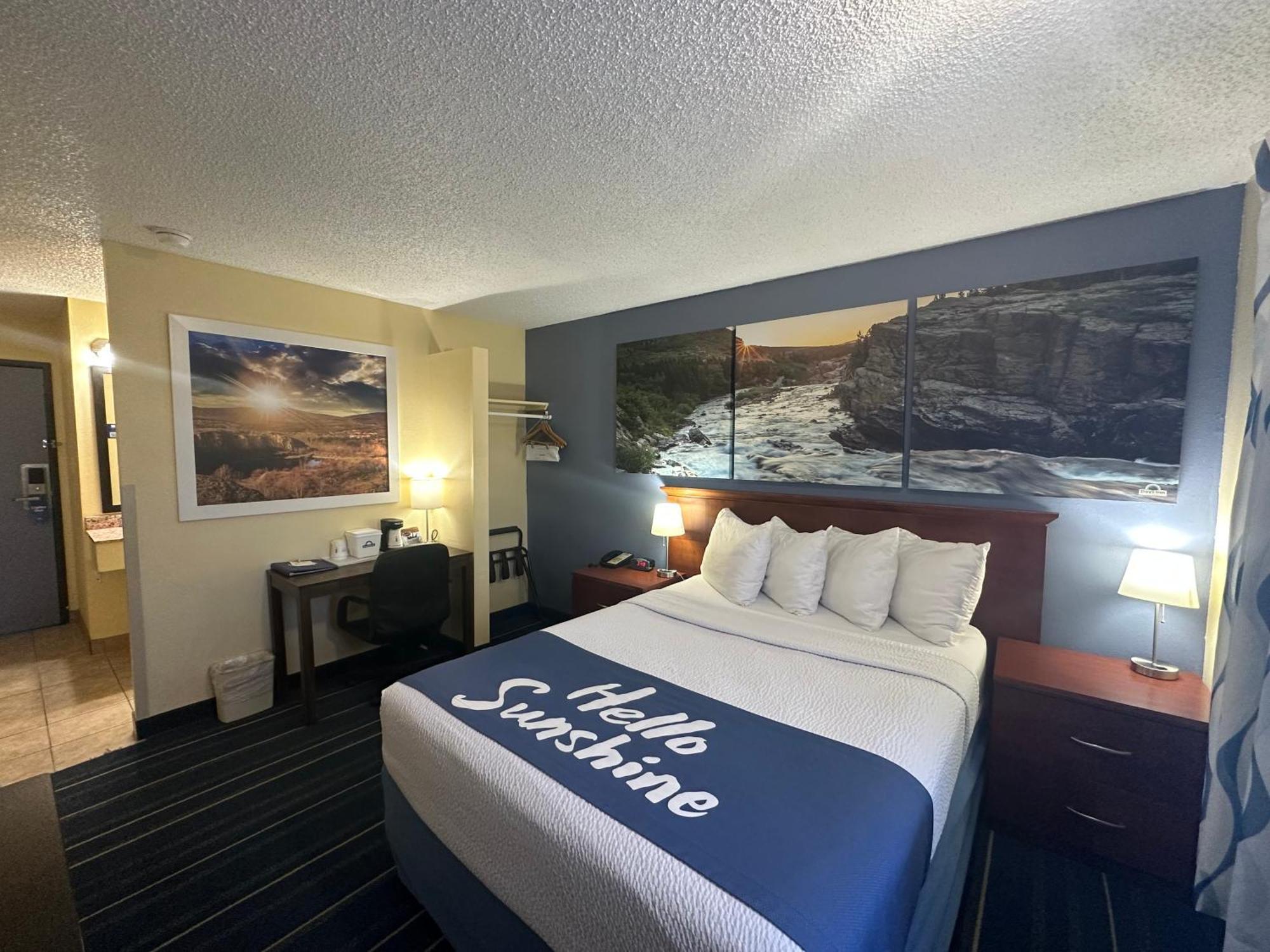 Days Inn & Suites By Wyndham Gunnison Exterior photo